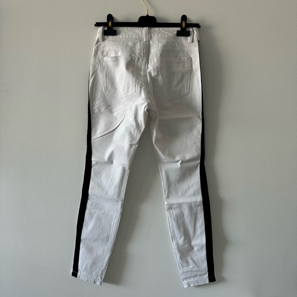 BB Dakota white skinny jeans size 26 black canvas stripes down the sides pockets - Picture 2 of 4